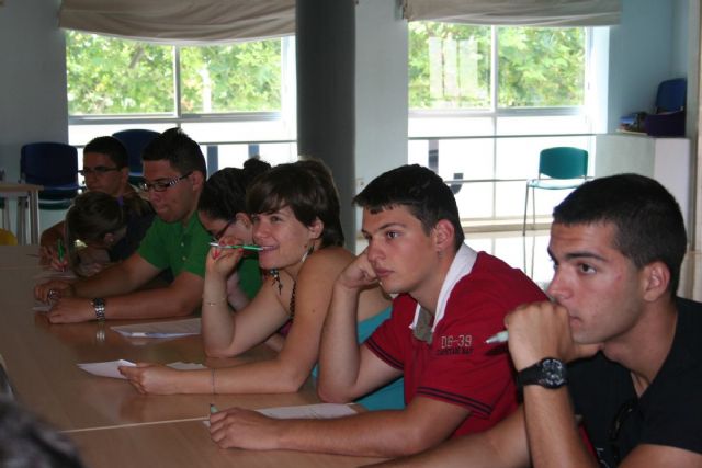 Finaliza el programa de corresponsales en los institutos y la UPCT - 2, Foto 2