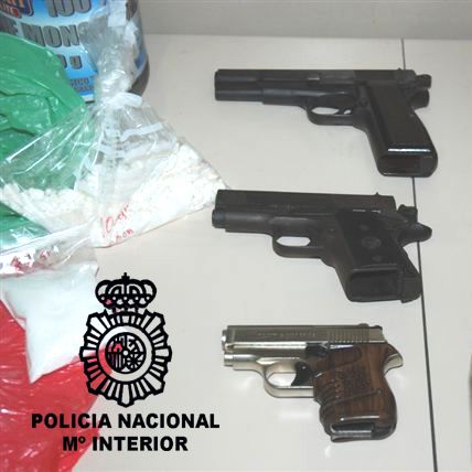 Desmantelado un piso de seguridad destinado al almacenamiento de droga y armas en Murcia - 3, Foto 3