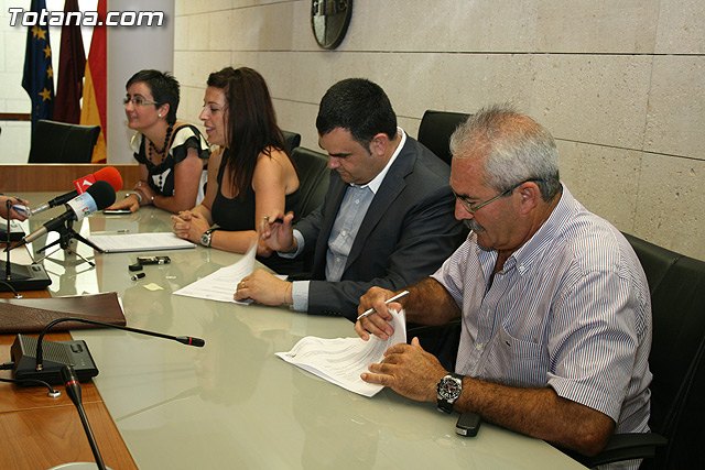 Las obras de reforestación medioambiental prevendrán incendios forestales, aumentando la diversidad de la flora y la fauna en La Santa, Foto 1