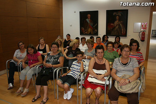 Ms de 70 mujeres reciben sus diplomas por particpar en los cursos y talleres formativos - 1