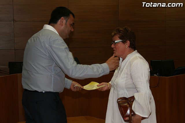 Ms de 70 mujeres reciben sus diplomas por particpar en los cursos y talleres formativos - 22