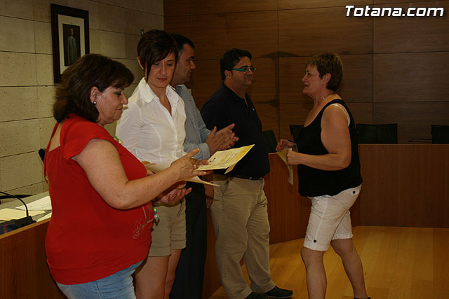 Ms de 70 mujeres reciben sus diplomas por particpar en los cursos y talleres formativos - 32