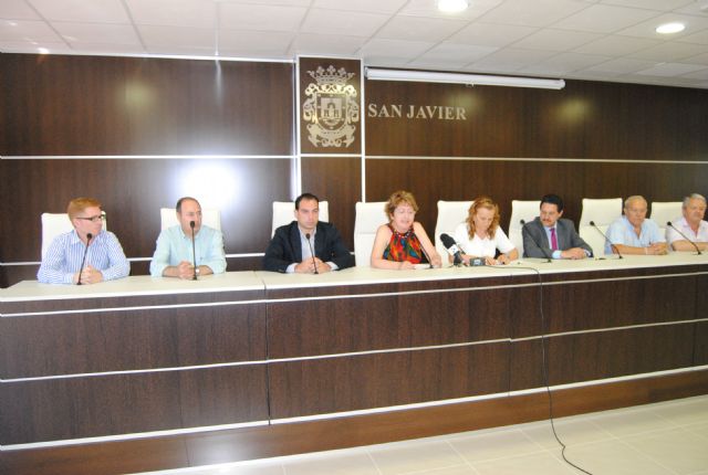 La alcaldesa inaugura un salón de congresos dedicado a la memoria de Araceli Rubio, técnico de Turismo municipal fallecida el pasado año - 1, Foto 1