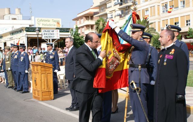Puerto Lumbreras congrega a 4.000 personas en la Jura de Bandera Civil de la Academia general del Aire de San Javier - 11