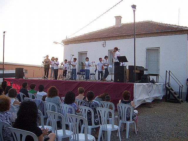 Los alumnos de la Academia de Música de la pedanía de El Paretón-Cantareros cierran el curso 2009/2010 con una audición, Foto 2