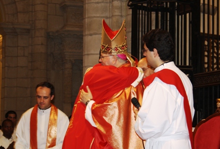 Mons. Lorca Planes ordena a tres sacerdotes en la Catedral de Murcia - 3