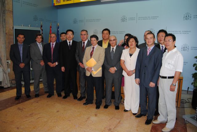 González Tovar se reunió con los empresarios chinos que estudian la ubicación de una ZEIC en Lorca - 1, Foto 1