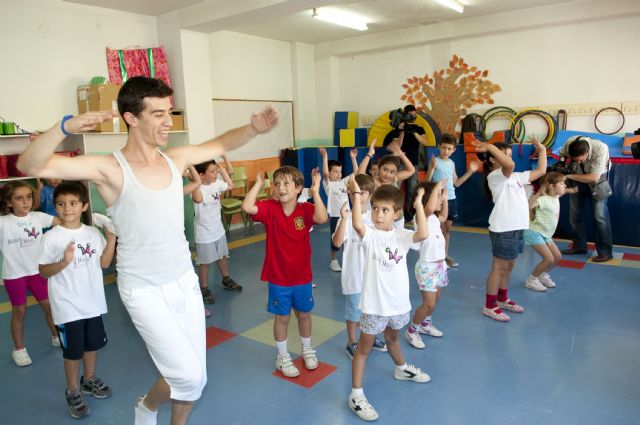 Las Colonias musicales enseñan la música del mundo a través de la diversión - 1, Foto 1