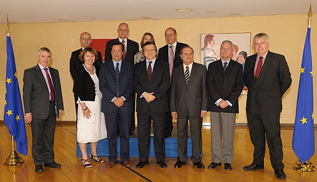 Valcárcel pide a Barroso que implique más a las regiones en el debate para la futura política de cohesión y el nuevo presupuesto de la UE - 1, Foto 1