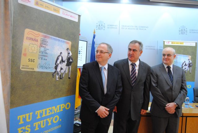 El Gobierno presenta un plan para el fomento del uso del DNI electrónico en Murcia - 1, Foto 1