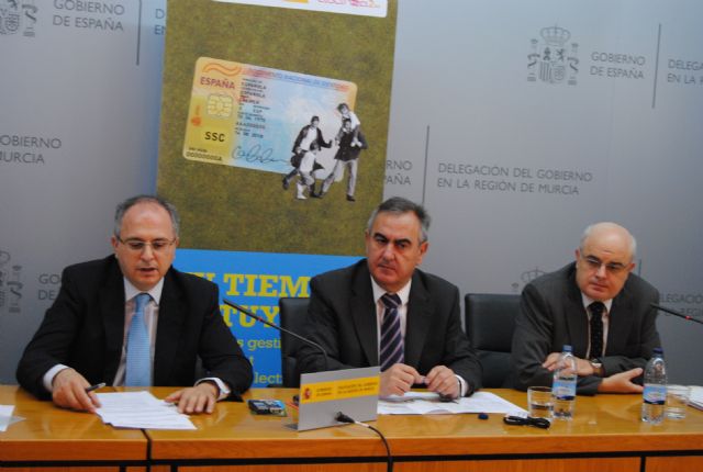 El Gobierno presenta un plan para el fomento del uso del DNI electrónico en Murcia - 2, Foto 2