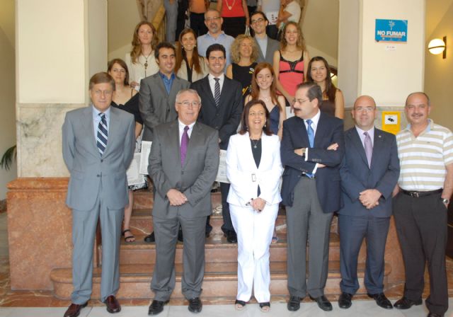Tres alumnos de la Universidad de Murcia consiguen el primer premio nacional al rendimiento académico - 2, Foto 2