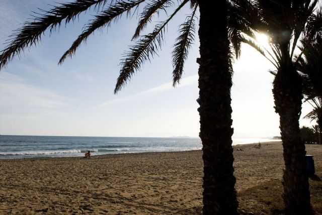 Las playas de la zona oeste de Cartagena volverán a lucir la bandera azul a partir del lunes - 1, Foto 1