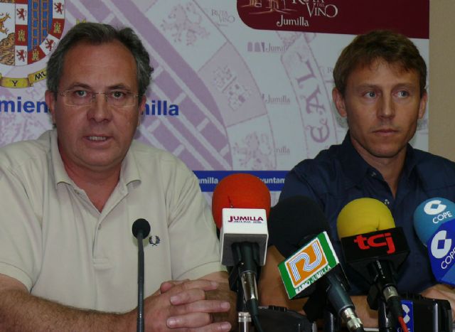 El verdadero compromiso de la Consejeria de Sanidad es que el Centro de Salud iba a estar terminado en 2011, afirman desde el equipo de Gobierno - 1, Foto 1