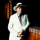 La voz de frica, Salif Keita, y los mticos y psicodlicos Os Mutantes, brillarn en la noche del sbado en el festival La Mar de Msicas