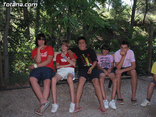 Un total de 300 niños y jvenes participan en los campamentos y escuelas de verano durante el mes de julio - 7