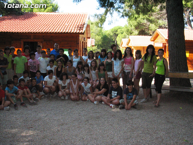 Un total de 300 niños y jvenes participan en los campamentos y escuelas de verano durante el mes de julio - 16