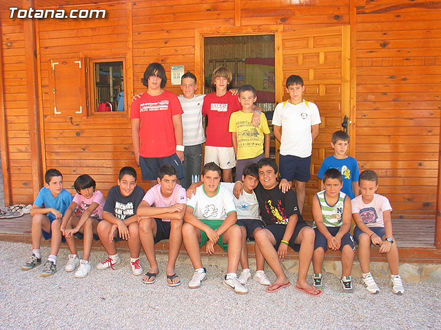 Un total de 300 niños y jvenes participan en los campamentos y escuelas de verano durante el mes de julio - 37