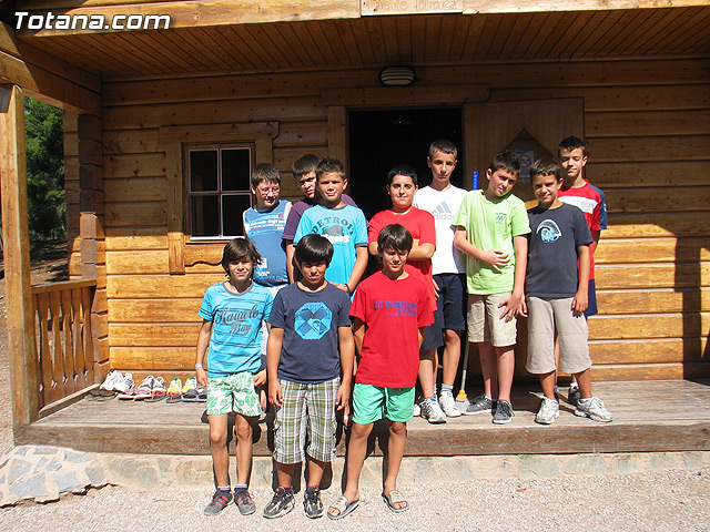 Un total de 300 niños y jvenes participan en los campamentos y escuelas de verano durante el mes de julio - 39