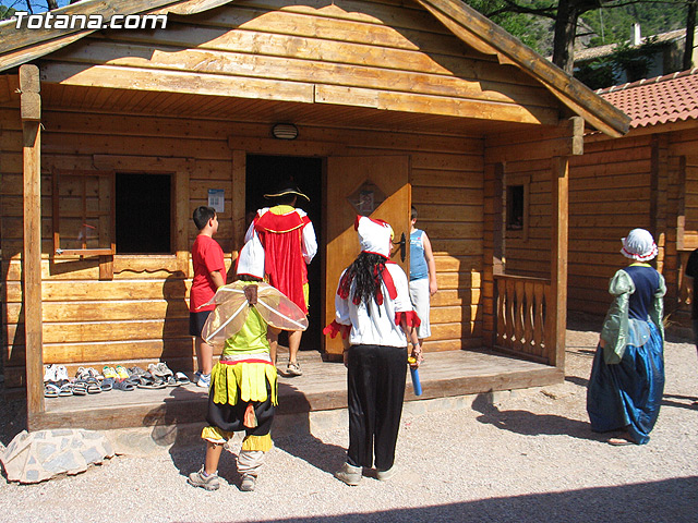 Un total de 300 niños y jvenes participan en los campamentos y escuelas de verano durante el mes de julio - 48