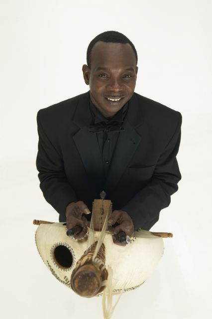 Toumani Diabaté acompañado por la Orquesta Sinfónica de la Región de Murcia en un estreno nacional que sólo podrá verse en Cartagena - 1, Foto 1