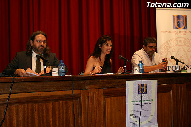 Ms de una veintena de alumnos participan en el curso de la Universidad Internacional del Mar 