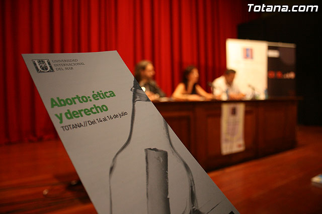 Ms de una veintena de alumnos participan en el curso de la Universidad Internacional del Mar 