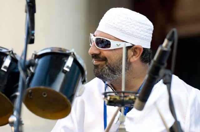 Sonidos de viento y cuerda inundaron la Plaza del Ayuntamiento con Mahala Raï Banda - 4, Foto 4