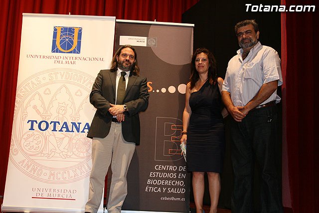 Más de una veintena de alumnos participan en el curso de la Universidad Internacional del Mar Aborto: ética y derecho, Foto 1