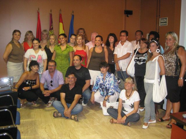 Diplomas para los alumnos del proyecto 'Trabajo solidario' - 1, Foto 1