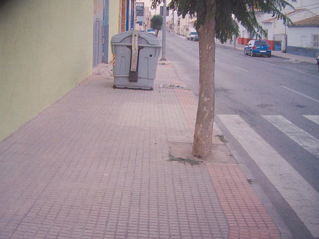 El PSOE denuncia que la eliminación de barreras arquitectónicas de La Viña lleva paralizada año y medio - 2, Foto 2