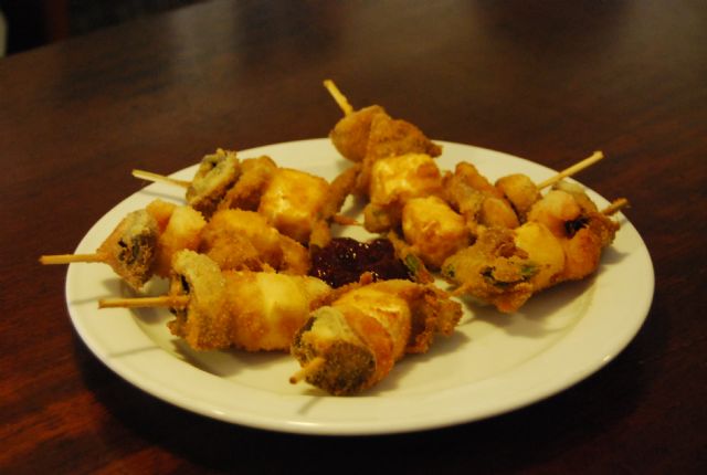 La ruta De tapas por Totana arrancó ayer con tapas y bebidas a dos euros, Foto 4