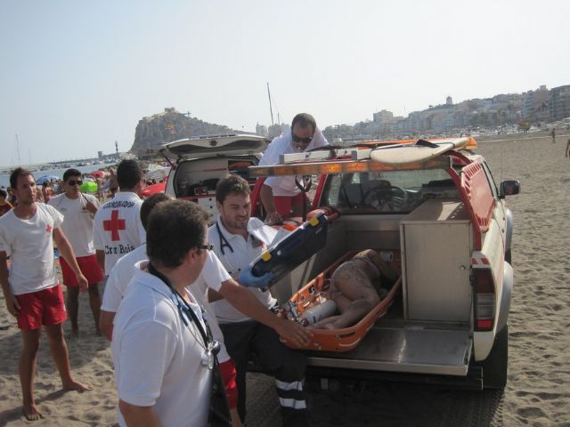 Intensa jornada de trabajo para el Equipo de Primera Intervención de Cruz Roja adscrito al Plan Copla 2010 del Ayuntamiento de Águilas - 2, Foto 2
