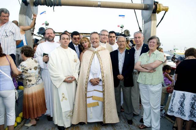 Multitudinaria procesión en honor a la Virgen del Carmen - 5, Foto 5