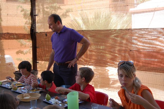 El concejal de Juventud clausura el campamento organizado por El Gigante en el parque regional de Sierra Espuña - 1, Foto 1