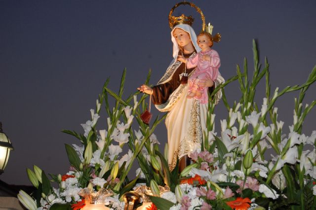 Las fiestas del barrio del Carmen torreño se despiden con la tradicional procesión - 1, Foto 1