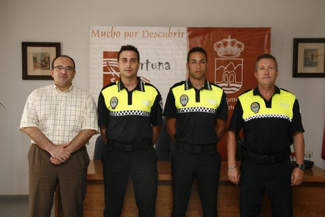 Esta mañana ha tenido lugar el acto de toma de posesión de dos nuevos Agentes de Policía Local en Fortuna - 1, Foto 1