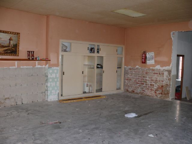 Ya han comenzado las obras de reforma del Centro de Servicios Sociales ubicado en Cruz de Piedra - 1, Foto 1