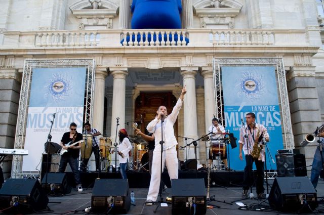 La música de las calles de Bogotá, en Cartagena con La Mojarra Eléctrica - 1, Foto 1