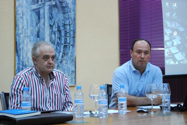 El alcalde de Abarán clausura el curso de la Universidad Internacional del Mar - 1, Foto 1