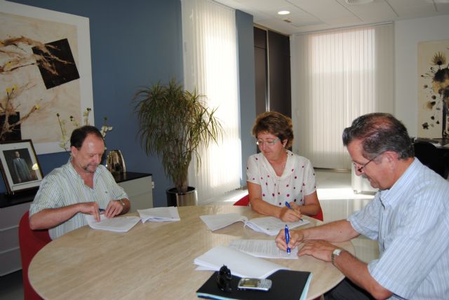 El Ayuntamiento firma un contrato con SICE para la apertura y mantenimiento del puente del Estacio - 1, Foto 1