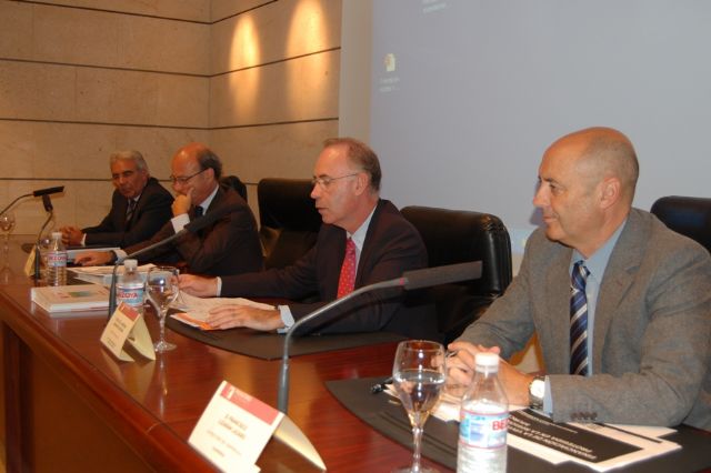 Promotores y entidades financieras se comprometen a colaborar para alcanzar el cumplimiento del plan de vivienda - 1, Foto 1