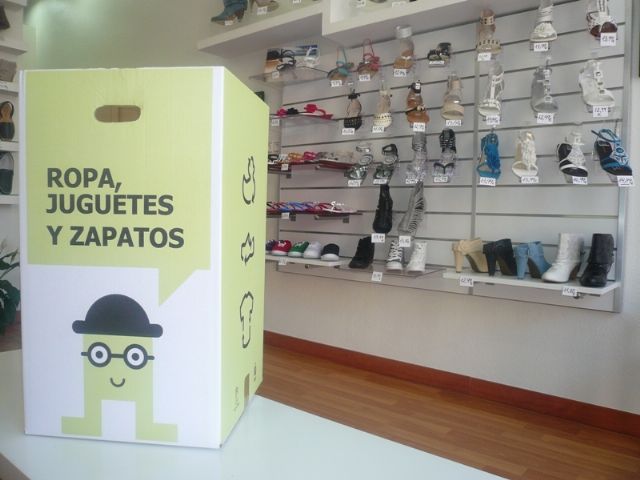 Promueven el reciclaje de ropa calzados y juguetes - 1, Foto 1