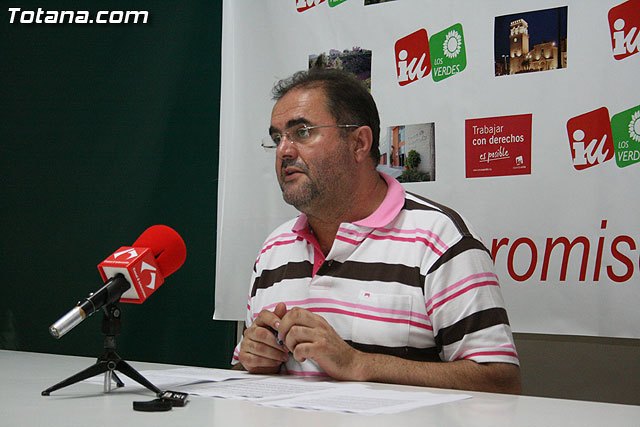 IU: El Grupo Nuaria, implicado en la operación Tótem, abandona el Convenio Urbanístico del Raiguero, firmando por Juan Morales en 2006, Foto 2