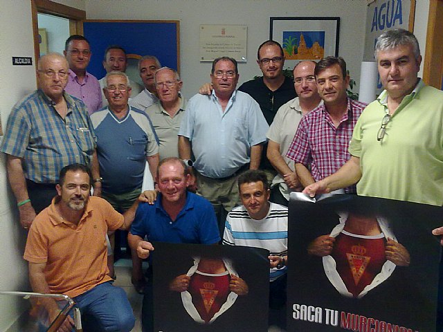 El cartel de la campaña de abonos llegó al Cabezo de Torres - 1, Foto 1