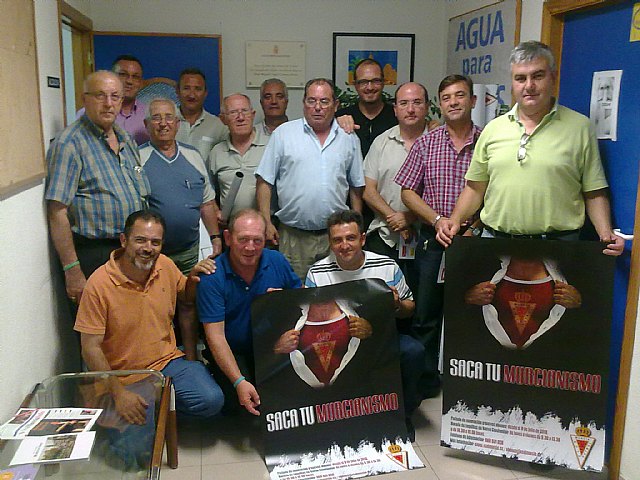 El cartel de la campaña de abonos llegó al Cabezo de Torres - 2, Foto 2