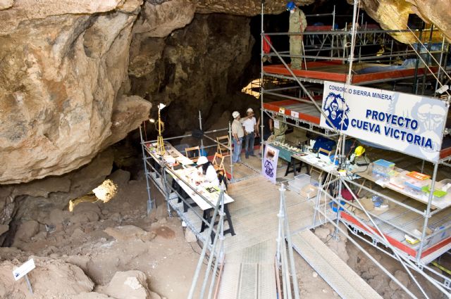 La alcaldesa anuncia una jornada de puertas abiertas en Cueva Victoria - 1, Foto 1