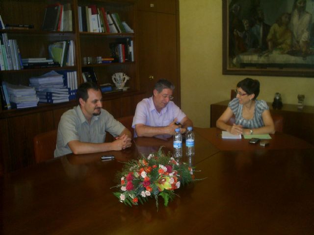 El alcalde de Bullas visita a la presidenta de la CHS - 1, Foto 1