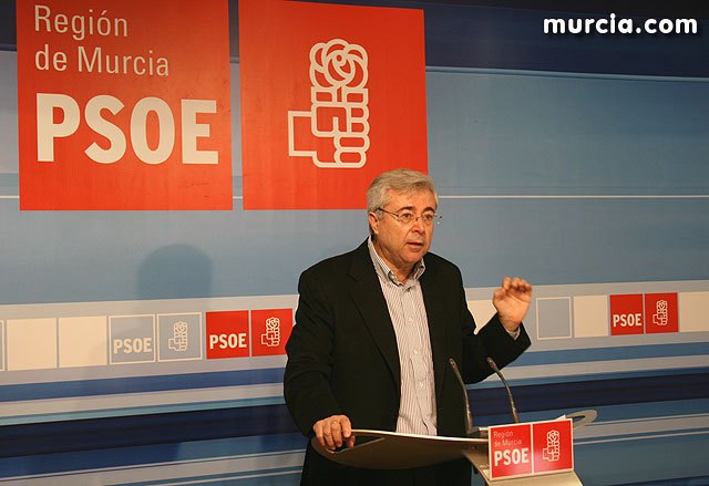 El responsable de Turismo del Grupo Parlamentario Socialista, Antonio Martínez Bernal en una foto de archivo / Murcia.com, Foto 1