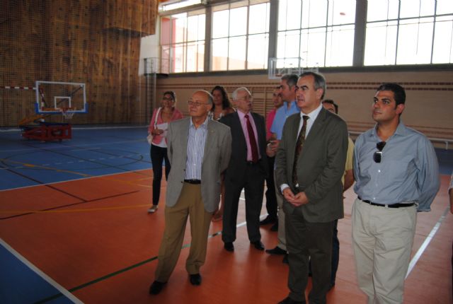 Inaugurado el nuevo Pabellón Deportivo de Cieza realizado con fondos del Plan E - 1, Foto 1